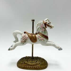 🎠🌷🔱🌷🔱🍩🎀HOMCO - Ceramic Carousel Horse.